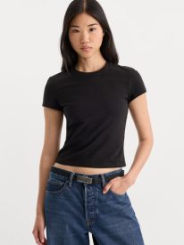 SUPER STRETCH BABY TEE | BLACK001