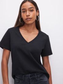 COTTON CLASSIC V-NECK TEE | BLACK001
